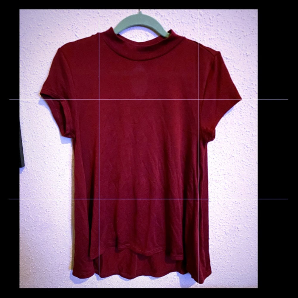 Maroon short sleeve top